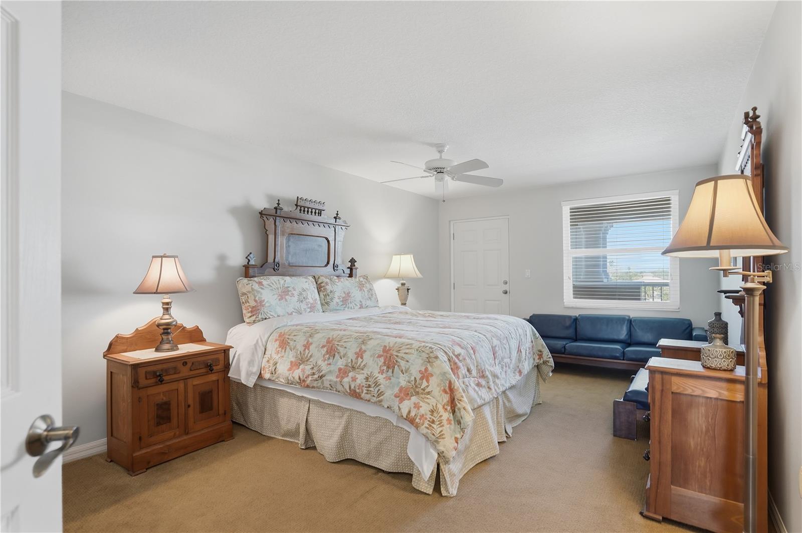 LA CONTESSA CONDO - Residential