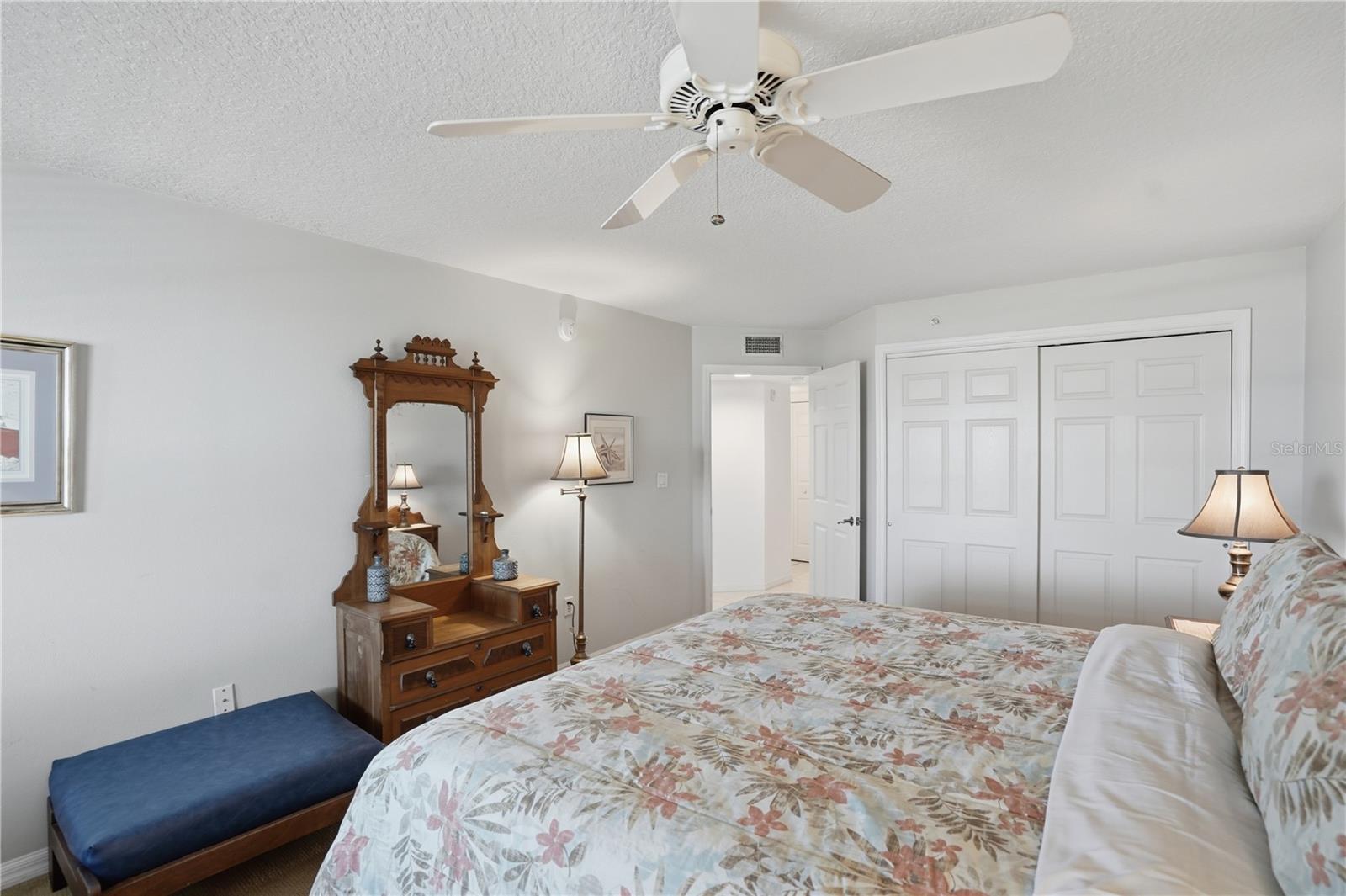 LA CONTESSA CONDO - Residential