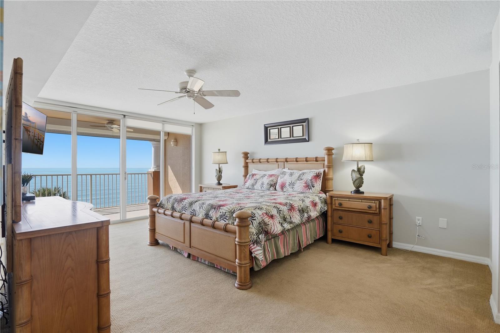 LA CONTESSA CONDO - Residential