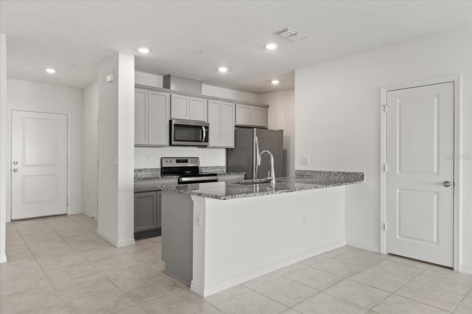 LANDINGS AT RIVERBEND - Residential Lease