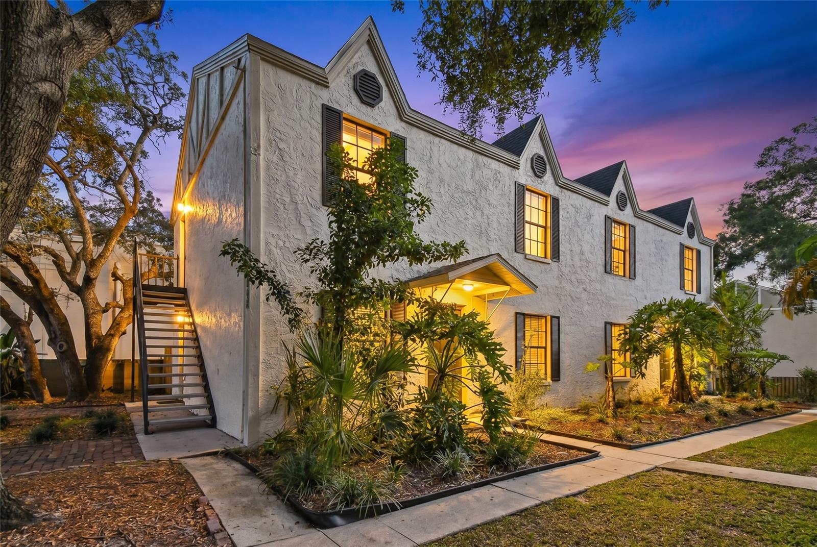 Exceptional INVESTMENT opportunity in the heart of South Tampa!!! This INCOME-PRODUCING QUADRUPLEX features four separate 2 bedroom, 1 bath units in one of Tampa's most desirable and walkable neighborhoods. A couple units have been beautifully RENOVATED with MODERN upgrades, including stylish cabinetry, stainless steel appliances, LUXURY VINYL flooring, and updated finishes that create a fresh, contemporary feel. Each unit also offers the convenience of IN-UNIT LAUNDRY, a highly desirable amenity for today's renters. Located just steps from Trader Joe's, LA Fitness, premier shopping, fine dining, and everyday conveniences, this property is also zoned for the highly sought-after Henry B. Plant High School District. Residents will enjoy quick access to Downtown Tampa, Tampa International Airport, Raymond James Stadium, International Plaza & Bay Street, major employers, entertainment venues, and all that Tampa has to offer, while Florida's WORLD-FAMOUS GULF BEACHES are just a short drive away. Whether you're a seasoned investor looking to expand your portfolio, or seeking a prime multifamily asset in a high-demand rental market, this property offers the perfect combination of location, updates, tenant appeal, and long-term income potential. Opportunities like this are rare, so don't miss your chance to OWN a strong performing investment property in the heart of South Tampa!
