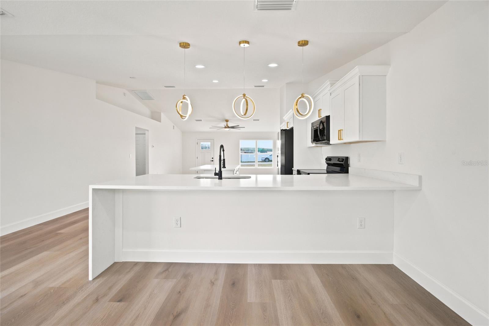 SILVER SPGS SHORES UN 18 - Residential