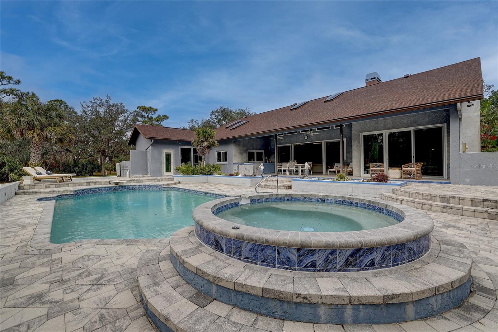 KENT ACRES - Residential