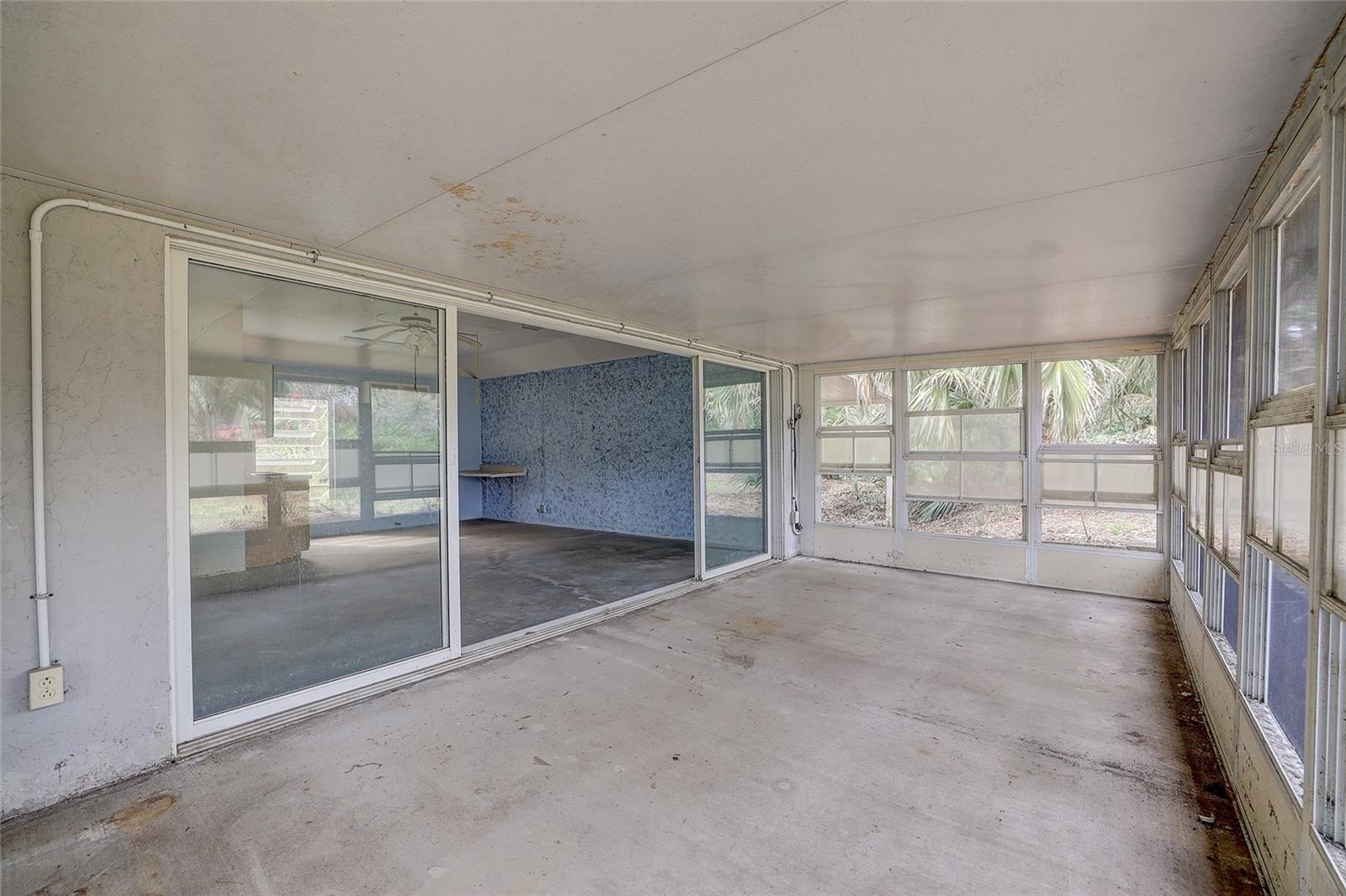 KENT ACRES - Residential