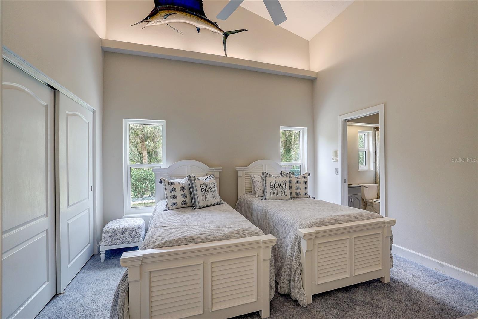 KENT ACRES - Residential
