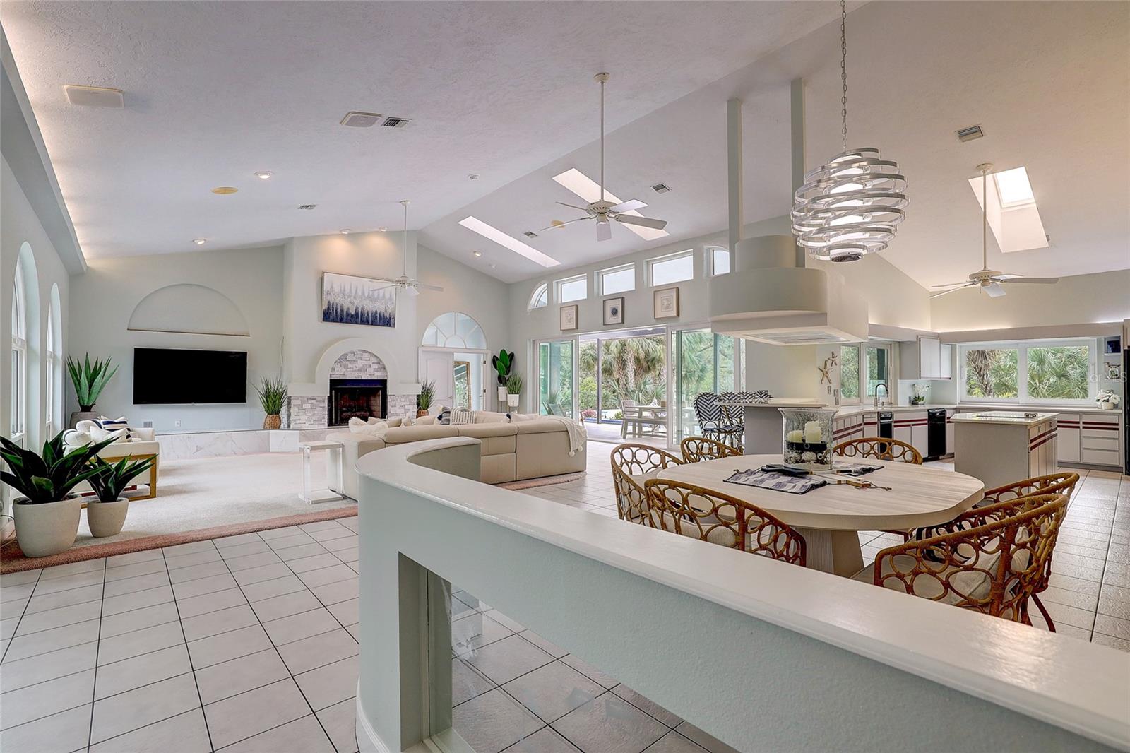 KENT ACRES - Residential