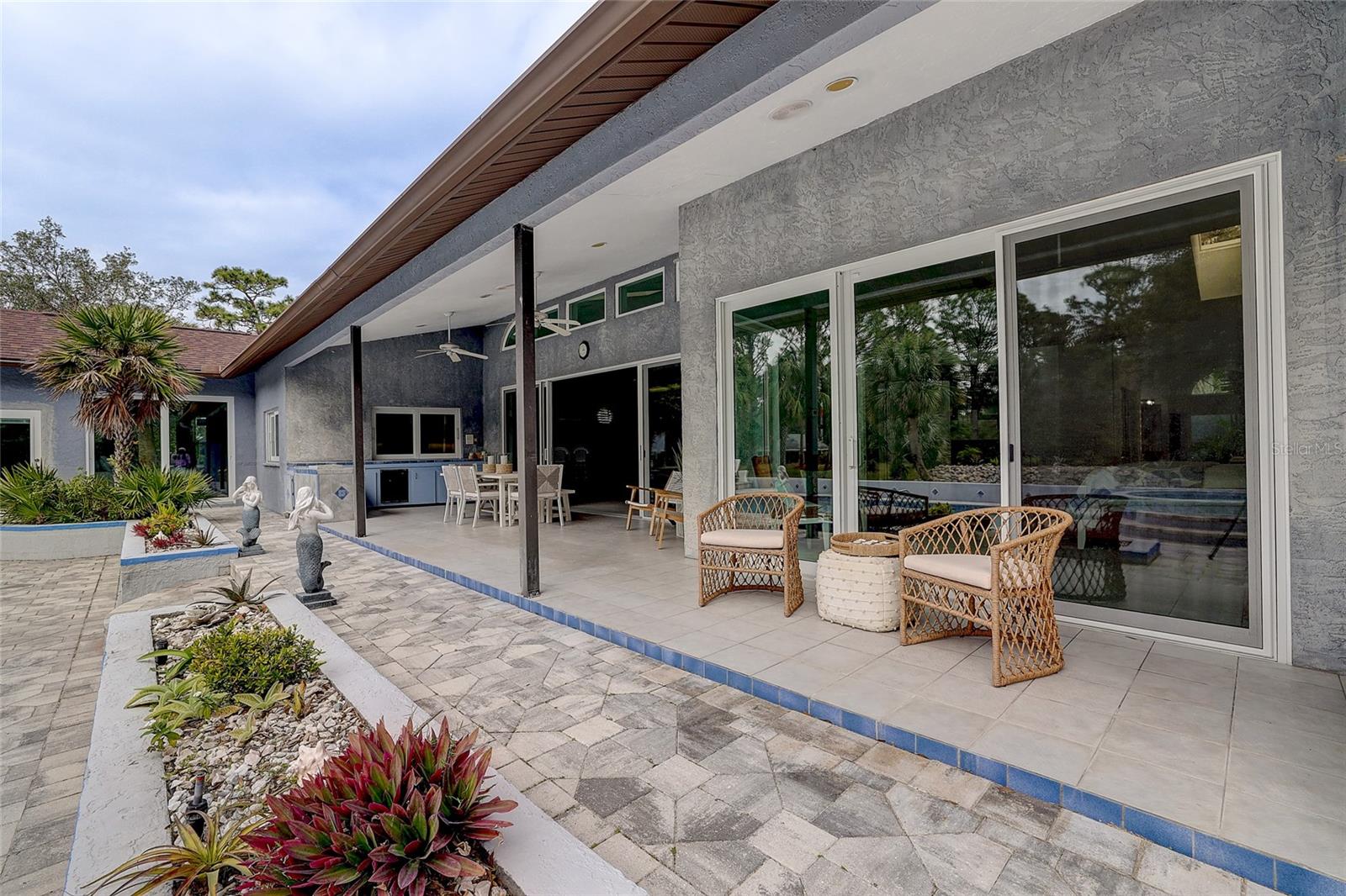 KENT ACRES - Residential