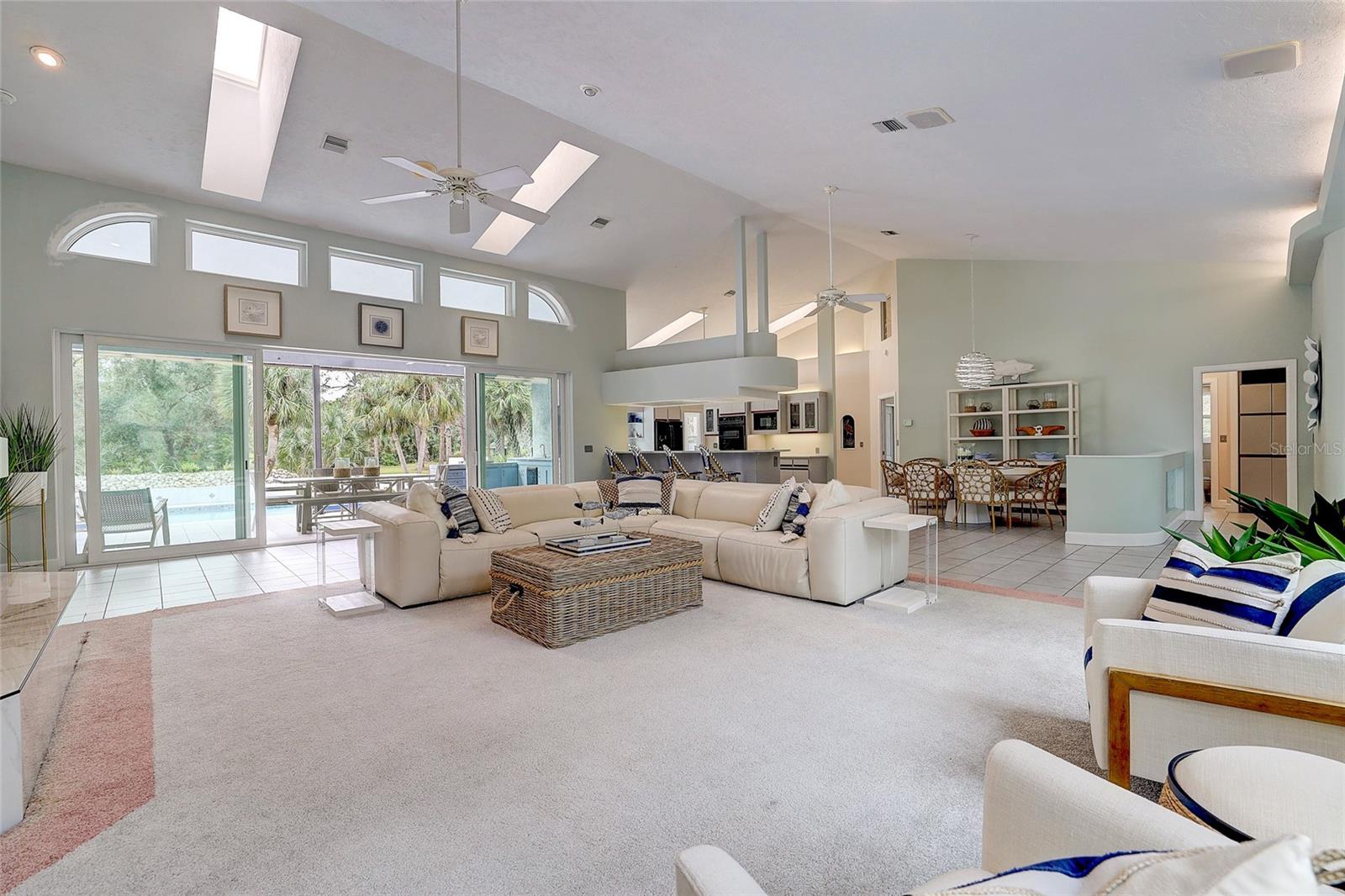 KENT ACRES - Residential