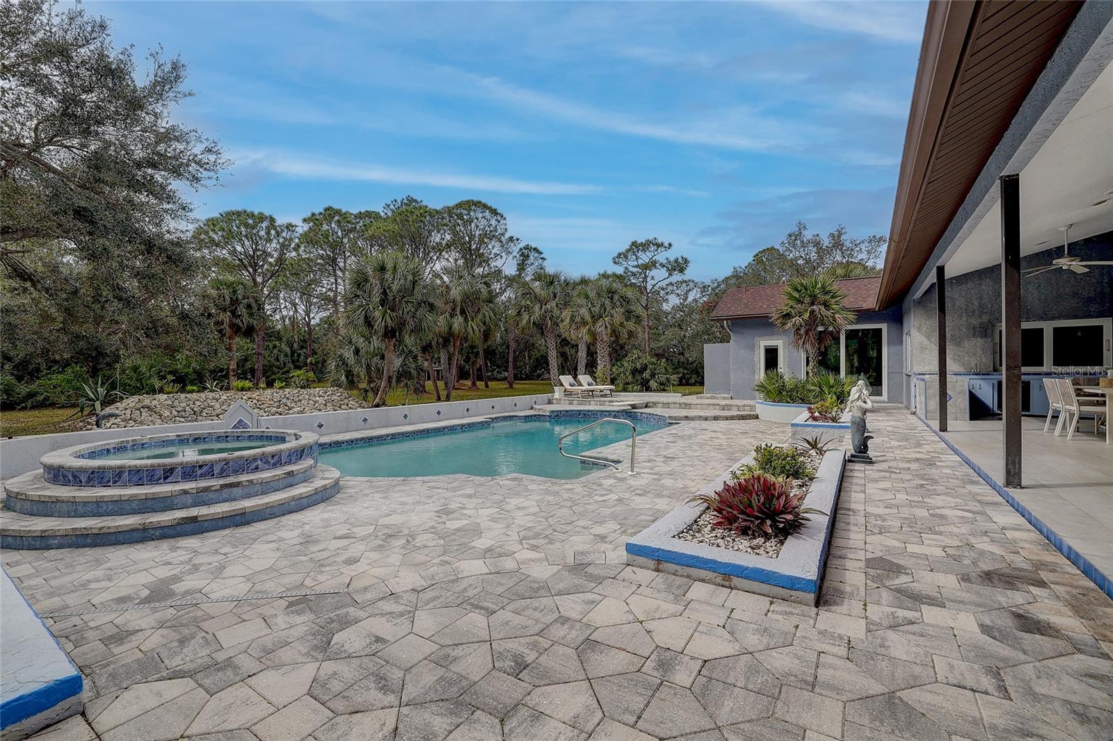 KENT ACRES - Residential