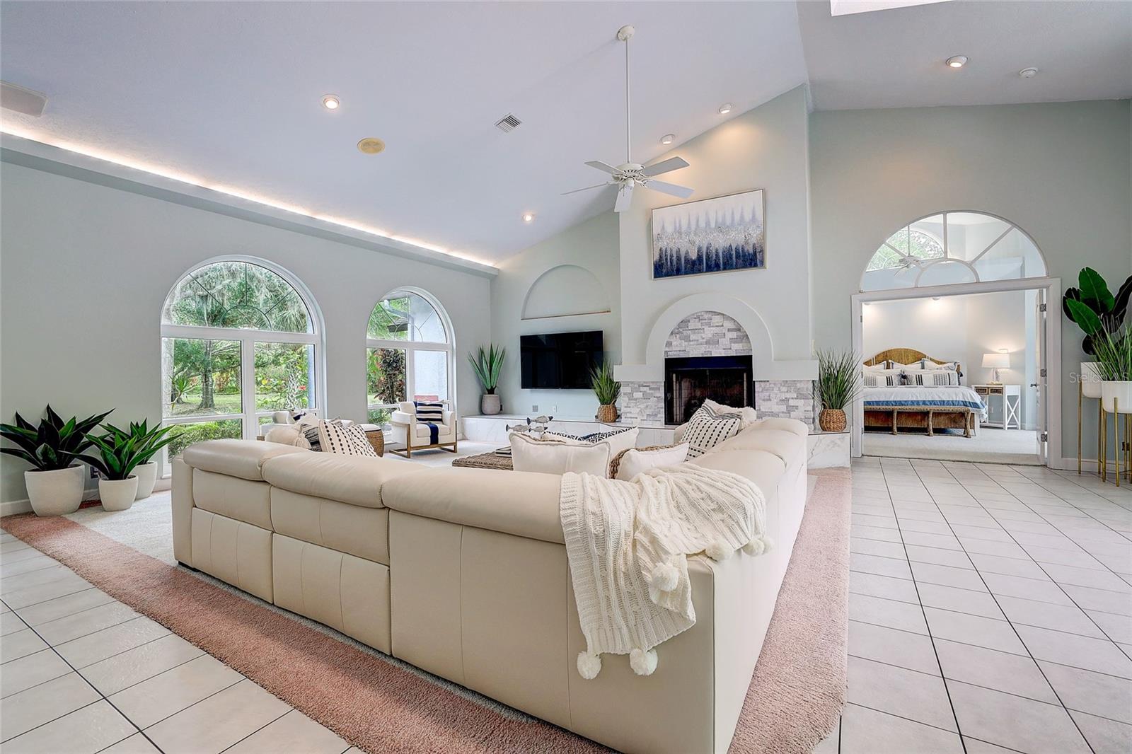 KENT ACRES - Residential