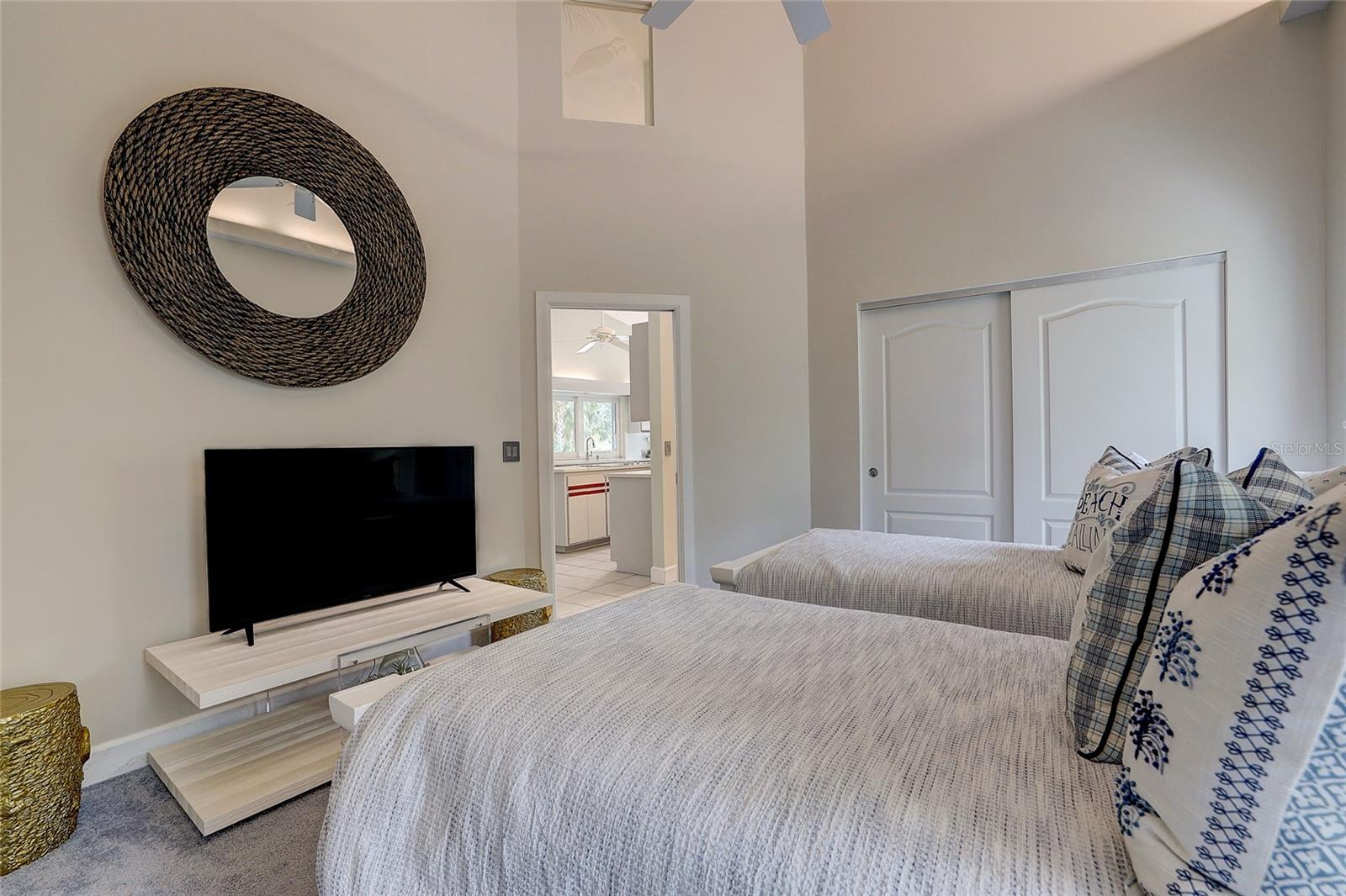 KENT ACRES - Residential