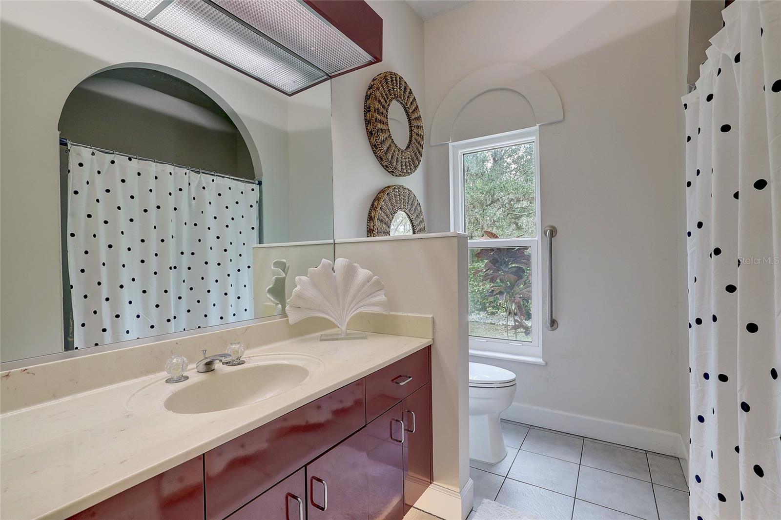 KENT ACRES - Residential