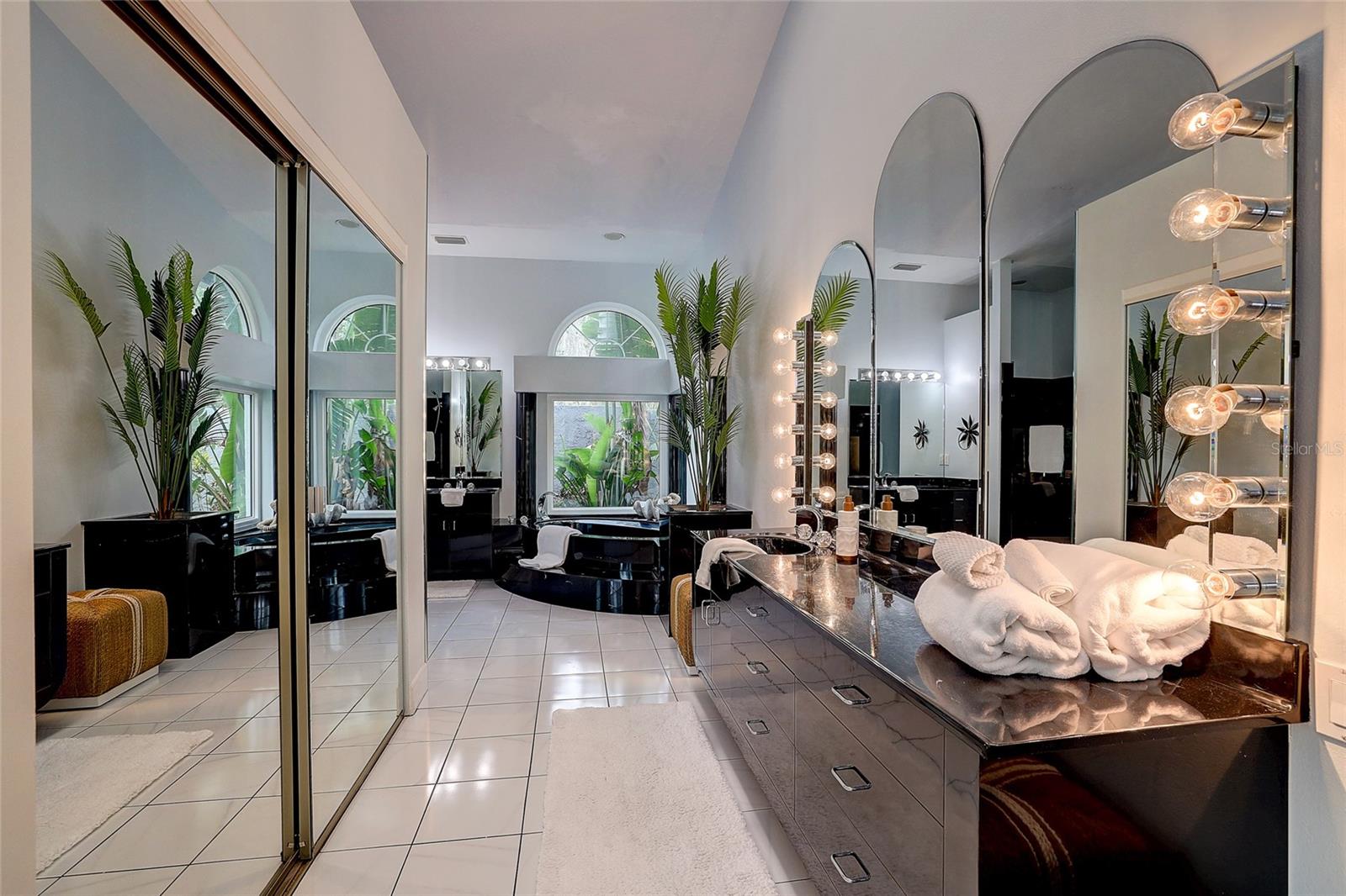 KENT ACRES - Residential