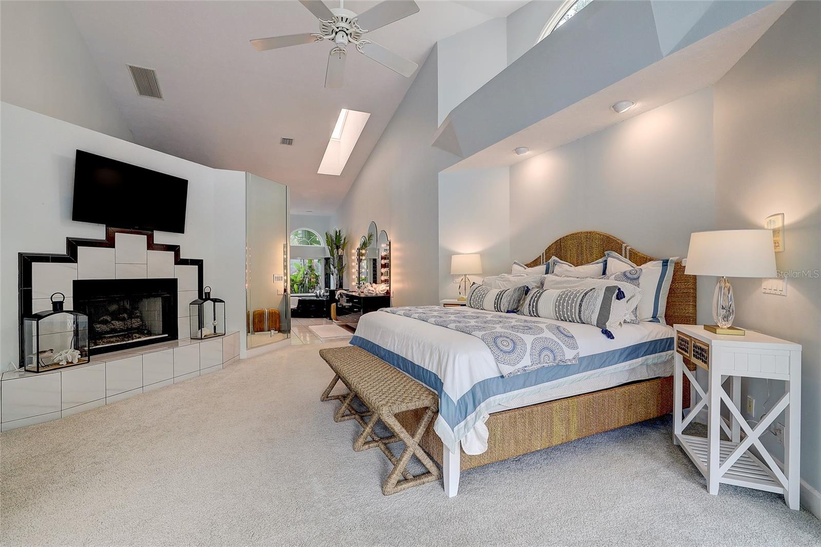 KENT ACRES - Residential