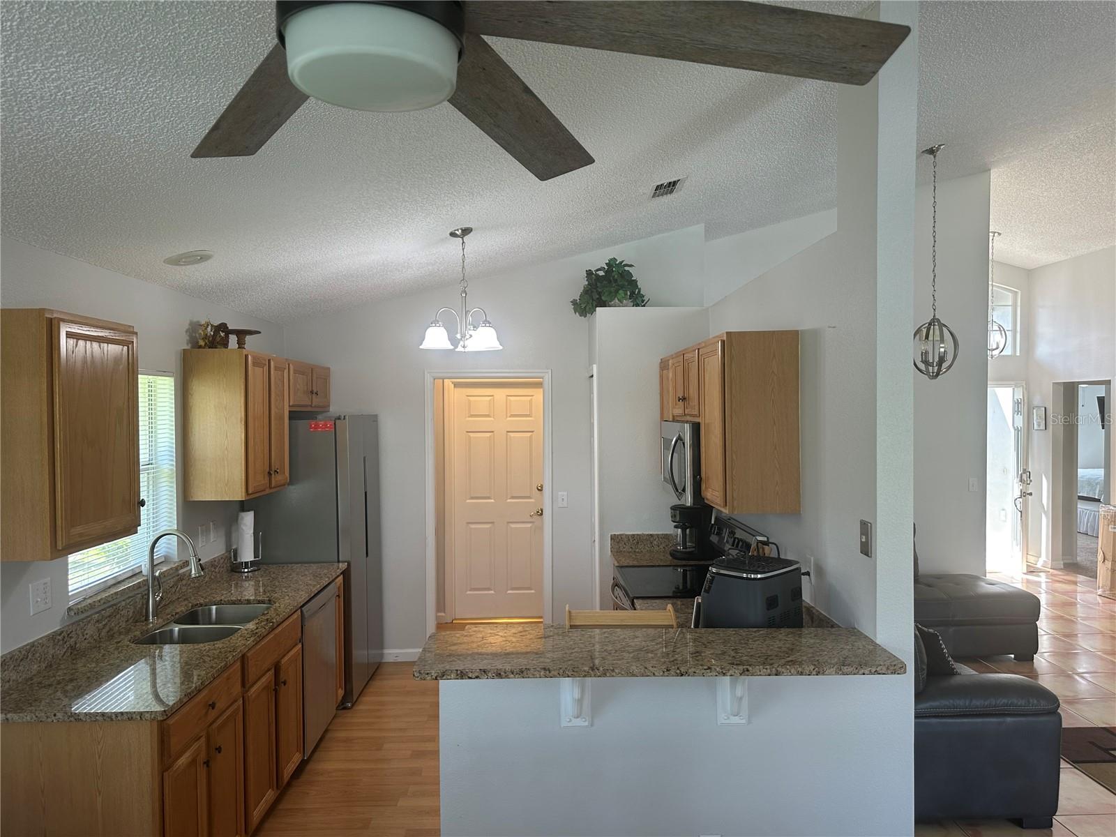 CARIBBEAN COVE - Residential Lease