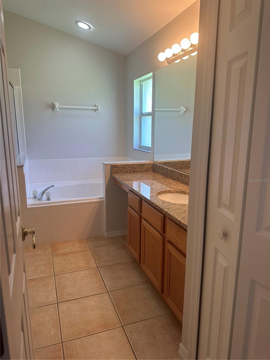 CARIBBEAN COVE - Residential Lease