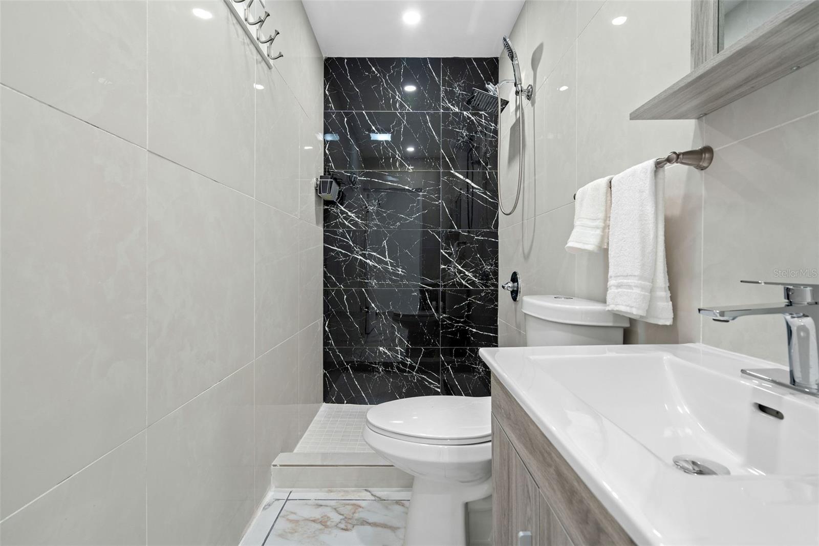 ISLA VERDE A B C - Residential