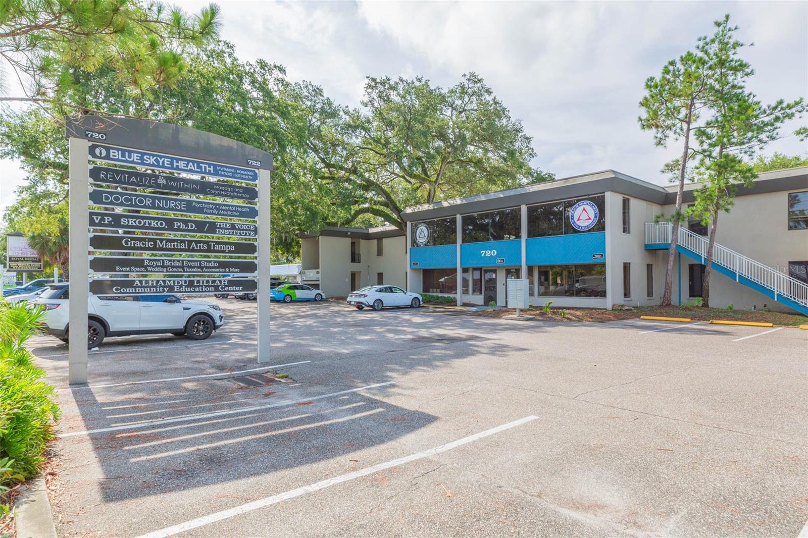 RIVERSIDE NORTH - Commercial Sale