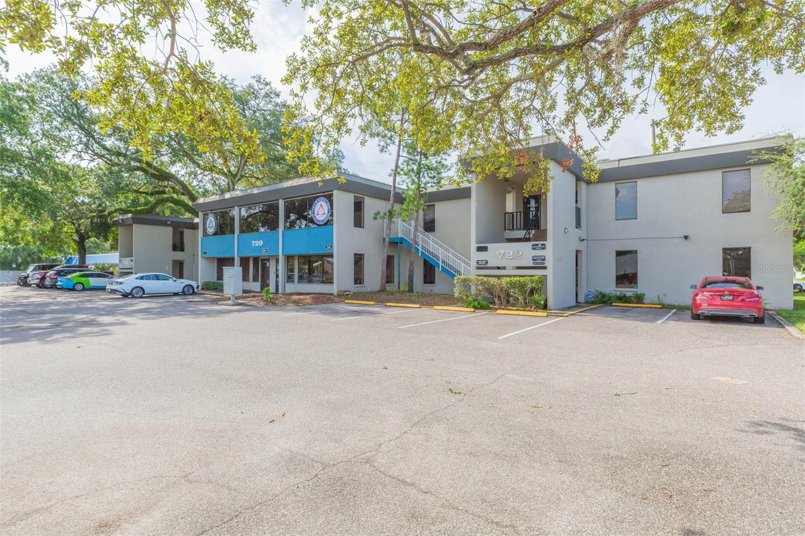 RIVERSIDE NORTH - Commercial Sale