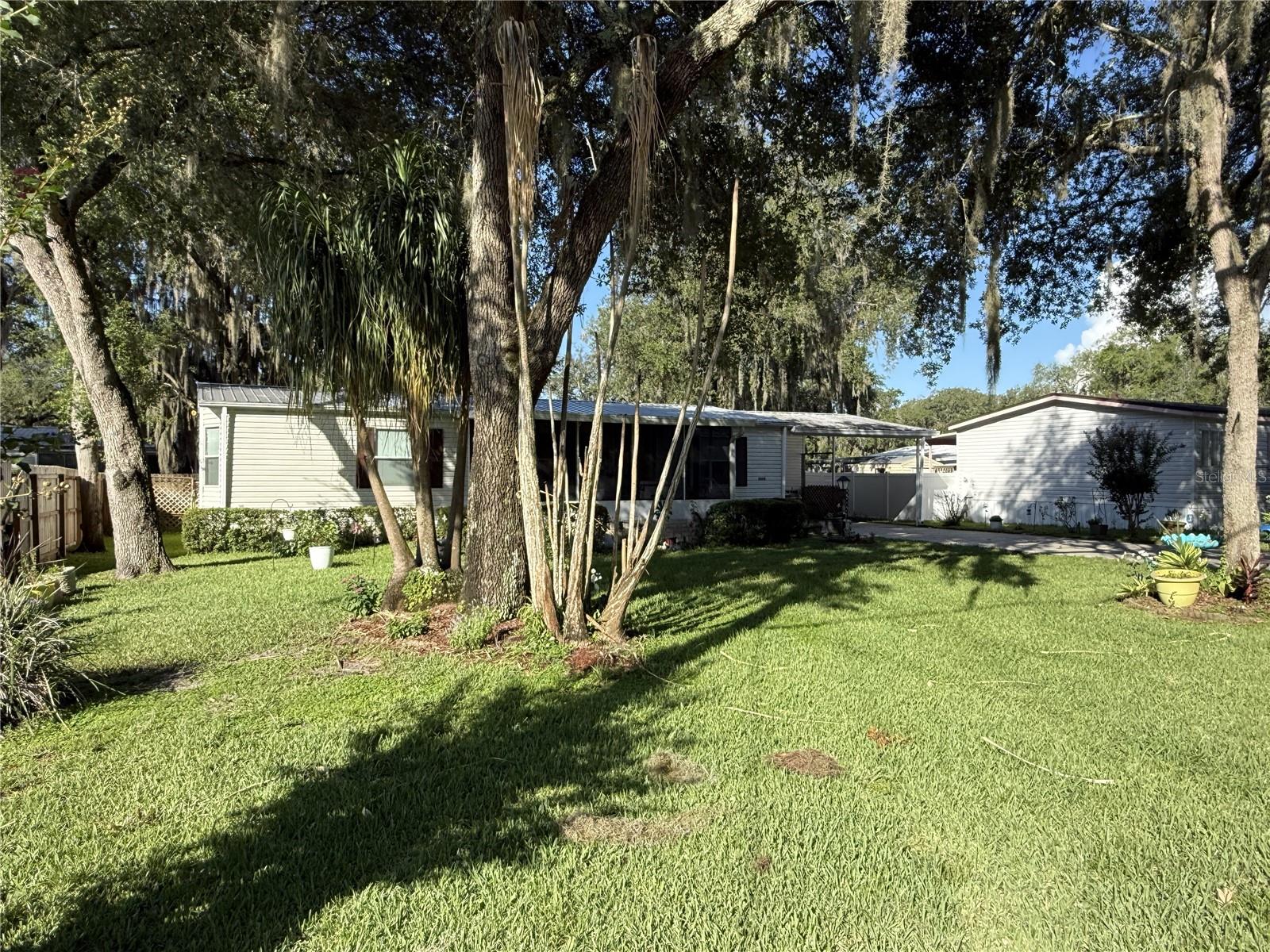 HOWELL PARK - Residential