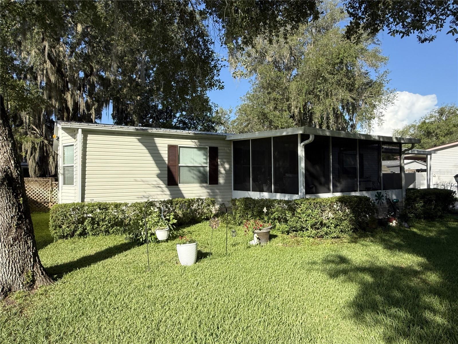 HOWELL PARK - Residential
