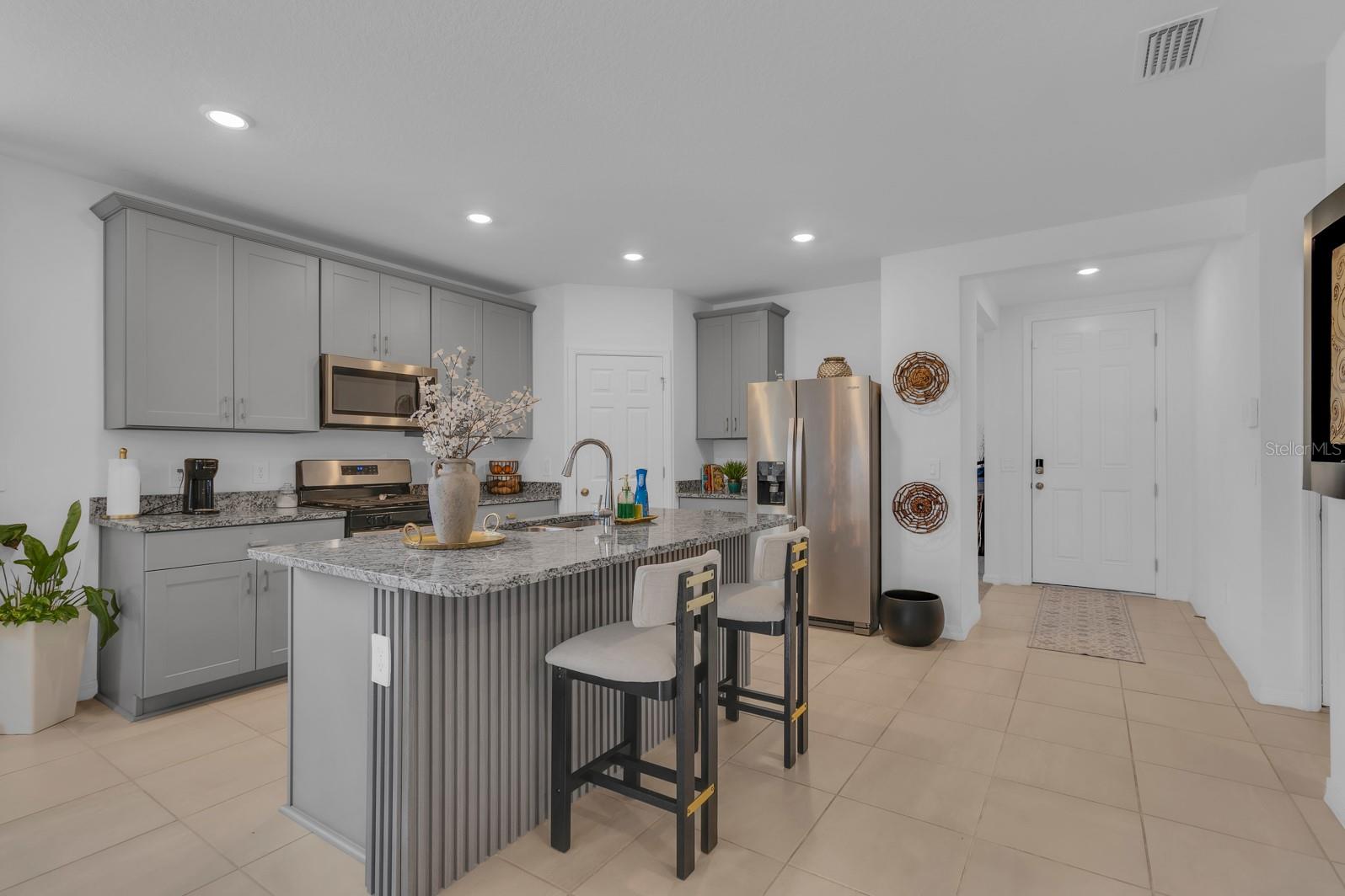 TWIN LAKES PH 7A - Residential