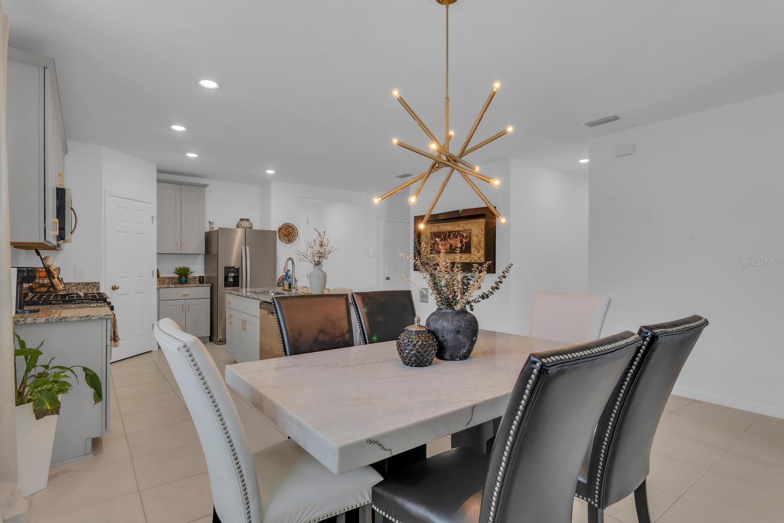 TWIN LAKES PH 7A - Residential