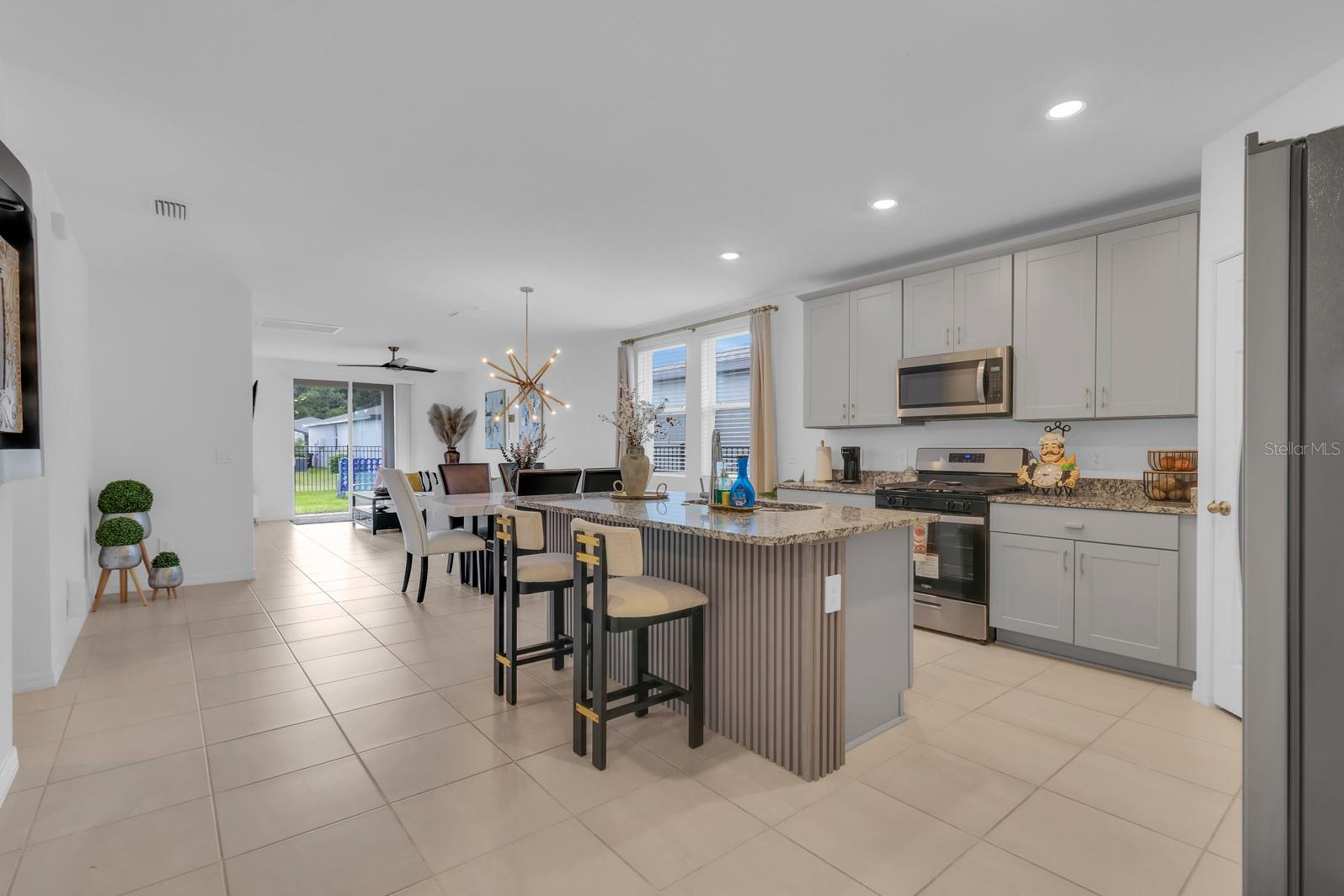 TWIN LAKES PH 7A - Residential