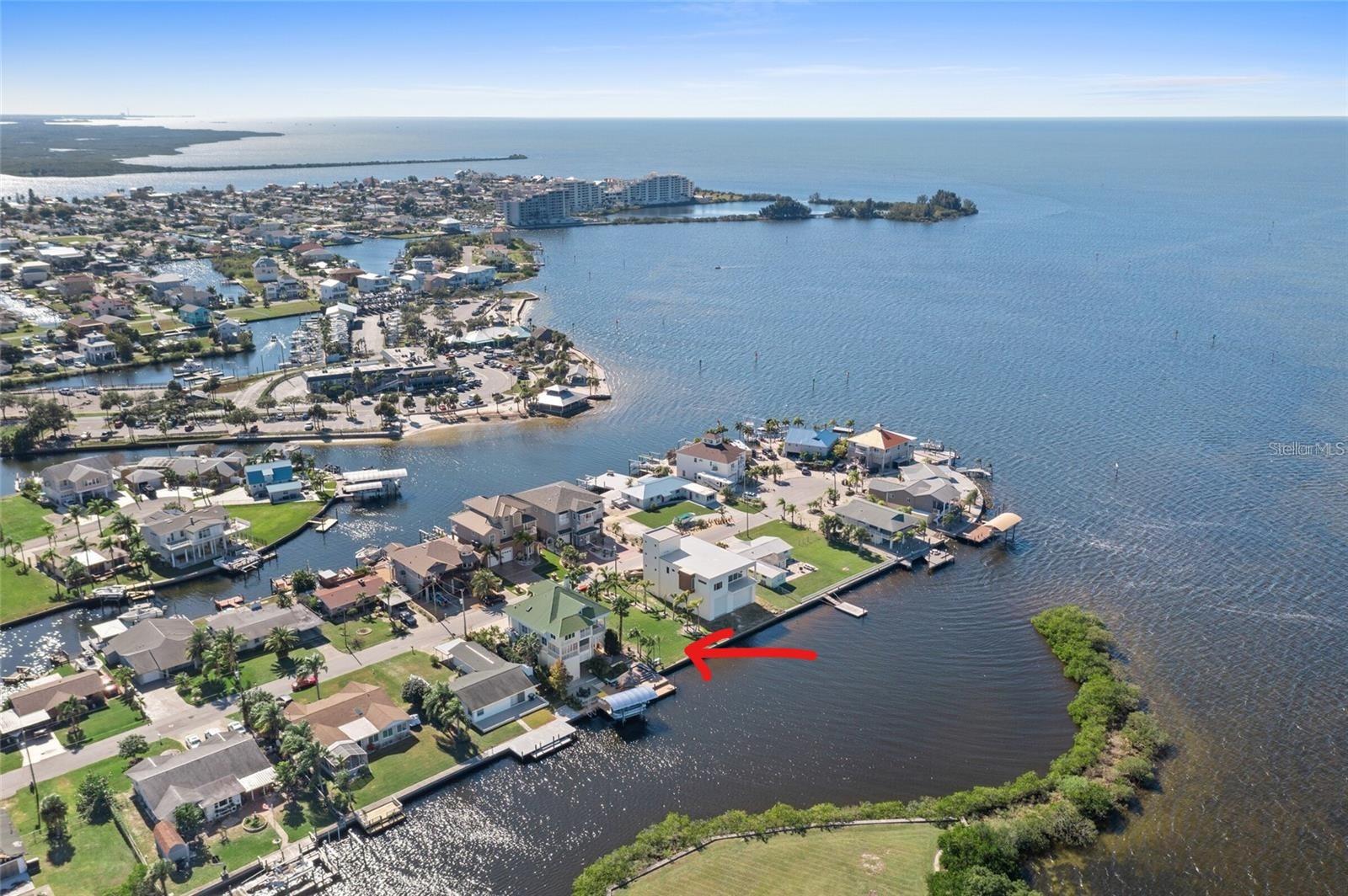 Gulf Front Vacant Land located in one of the most desirable neighborhoods of Hudson Beach, offering beautiful views of the Gulf of Mexico. 60 feet of
concrete seawall to accommodate boatlifts, docks and boating needs. Close to many amenities including, medical services, hospitals, shopping and
more. Hudson Beach offers great restaurants, entertainment, 2 marinas, boat rentals, charter fishing, public boat ramp and a beach area for swimming.
Nearby Sunwest Park with over a mile of Clearwater Beach quality sand, is a beautiful County Park where swimming, wakeboarding, beach volleyball,
splash pad can be enjoyed by family and friends. 45 minutes to Tampa International Airport, 2 hrs. to Orlando. Building and financing information
available.