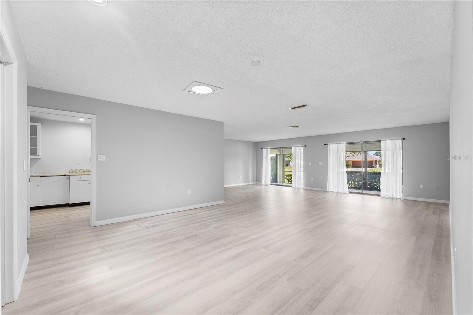 BALLANTRAE - Residential
