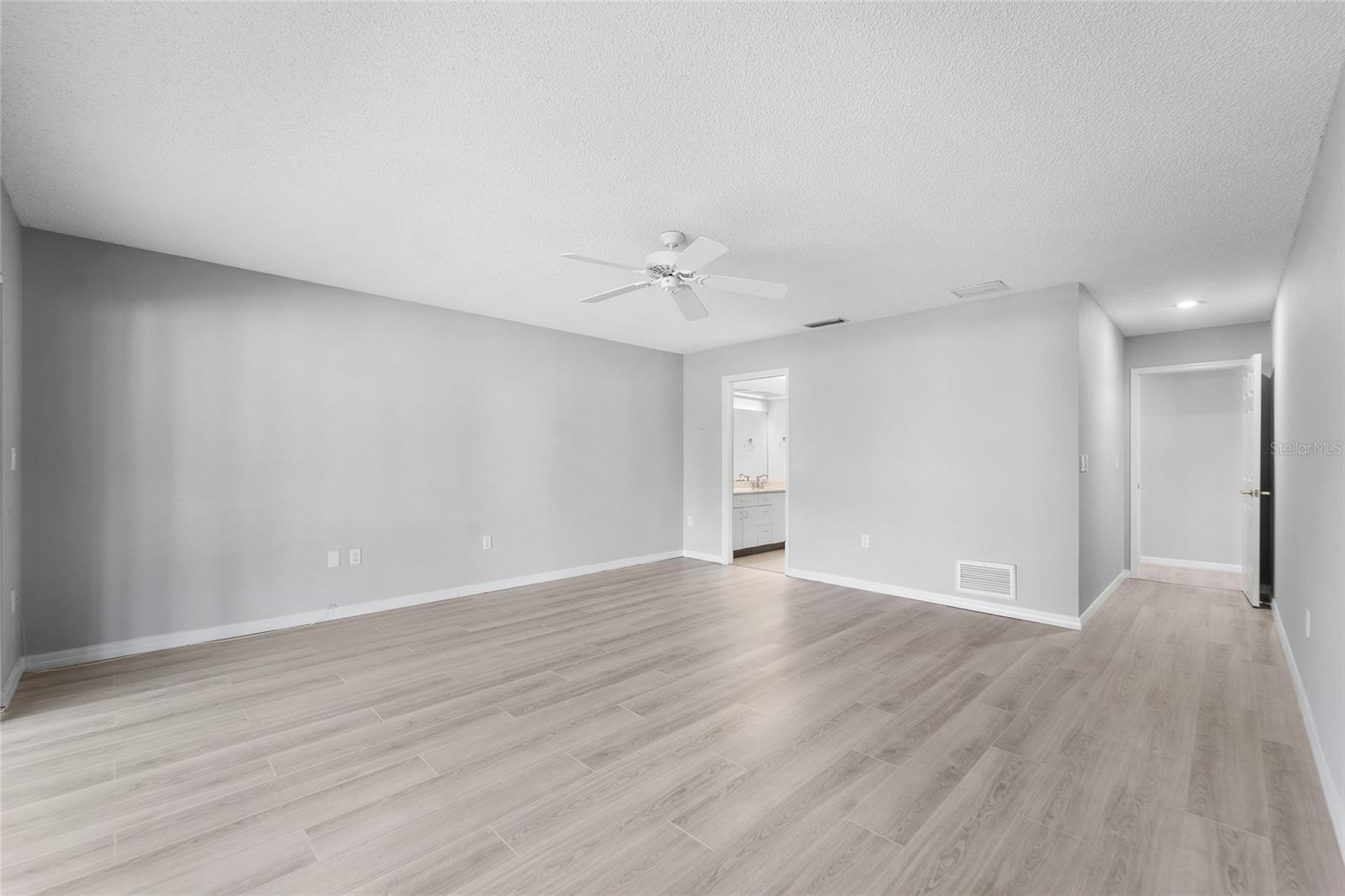 BALLANTRAE - Residential