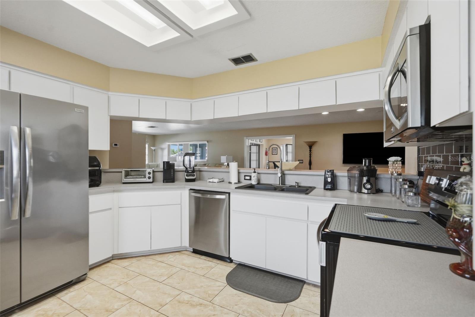 SPRING HILL - Residential