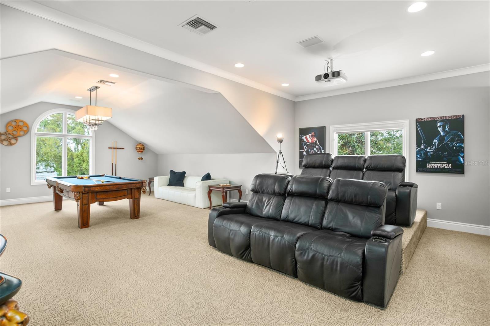 SUNSET BAY - Residential