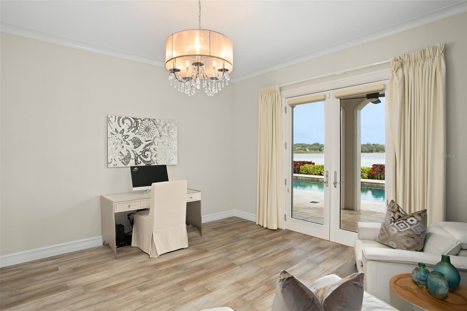 SUNSET BAY - Residential