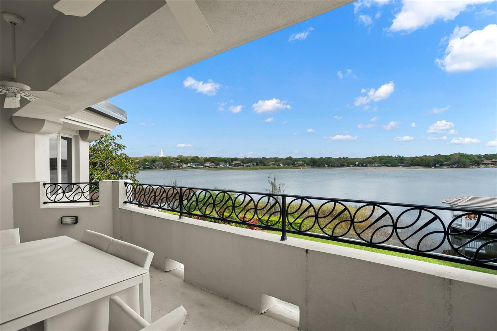 SUNSET BAY - Residential