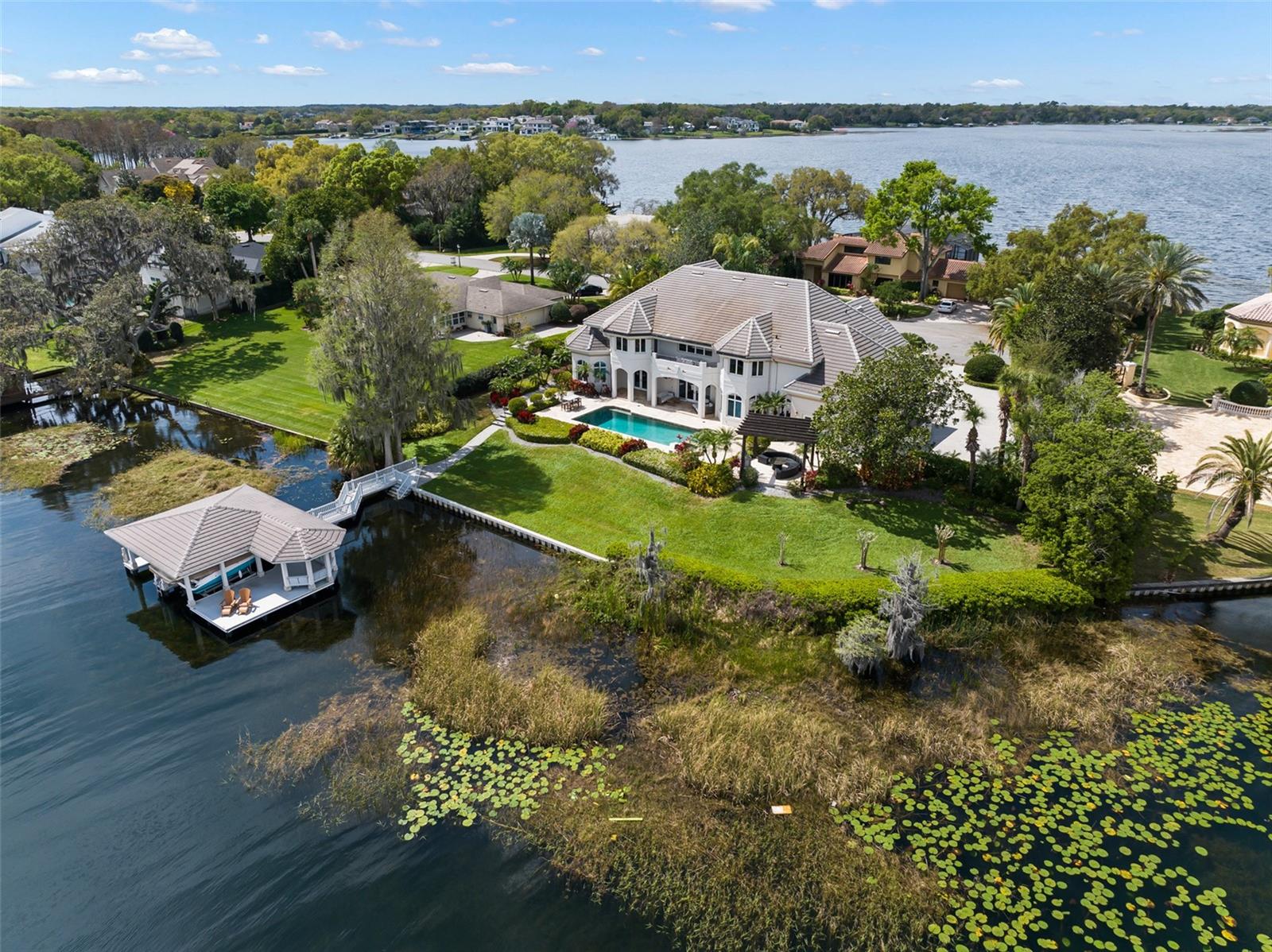 SUNSET BAY - Residential