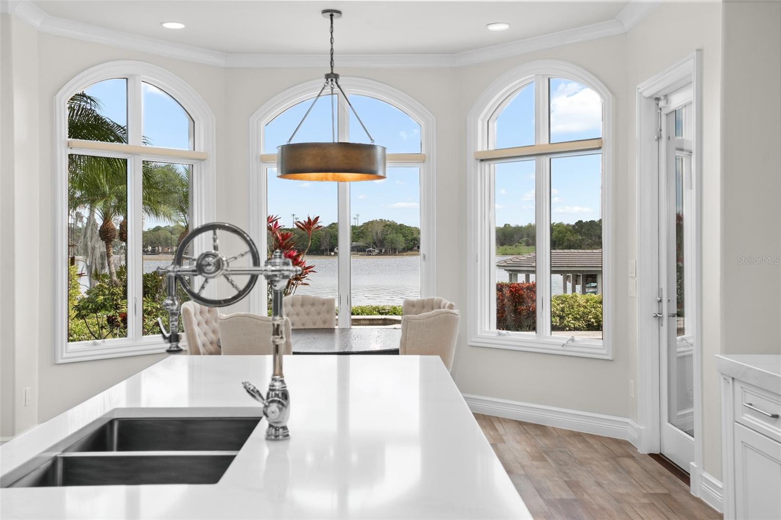 SUNSET BAY - Residential