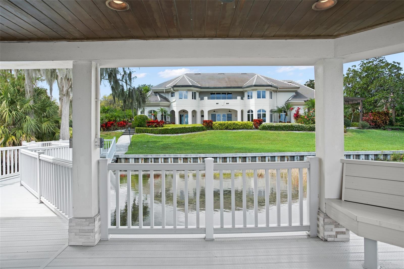 SUNSET BAY - Residential