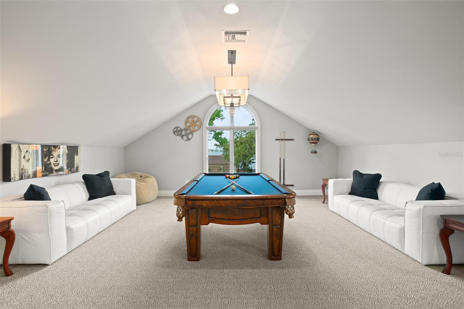 SUNSET BAY - Residential
