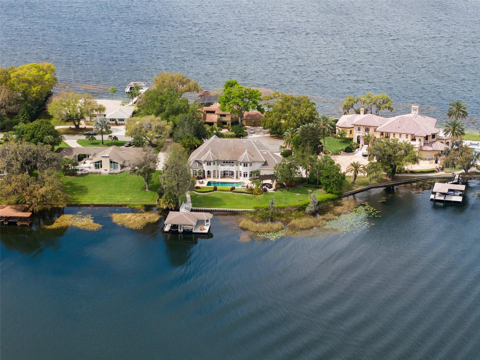 SUNSET BAY - Residential