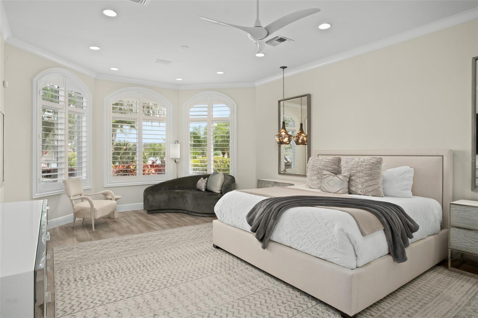 SUNSET BAY - Residential