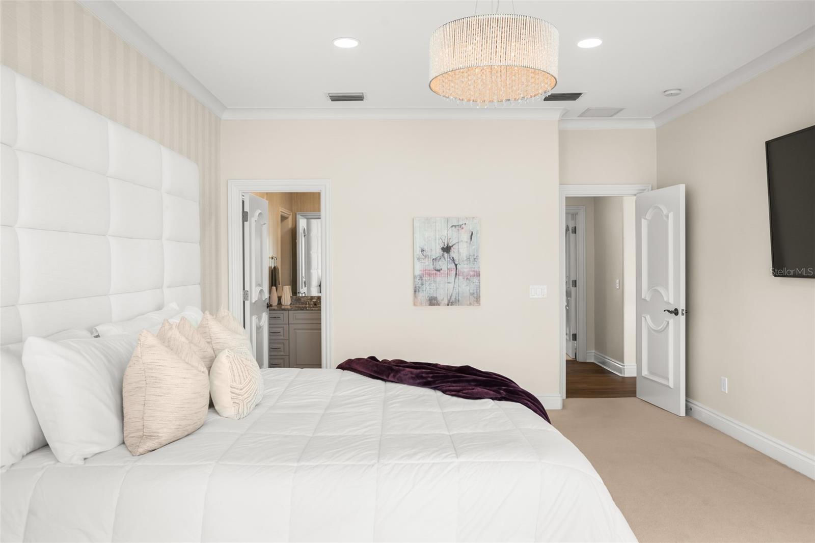 SUNSET BAY - Residential