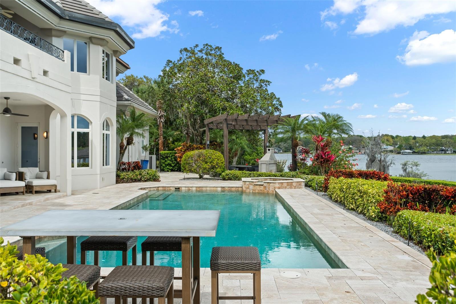 SUNSET BAY - Residential
