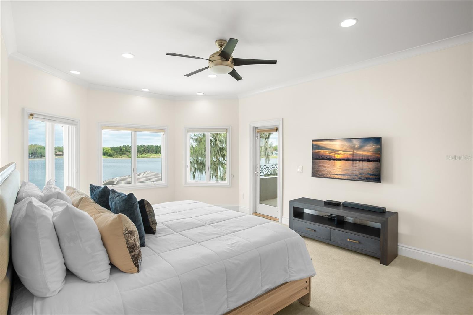 SUNSET BAY - Residential