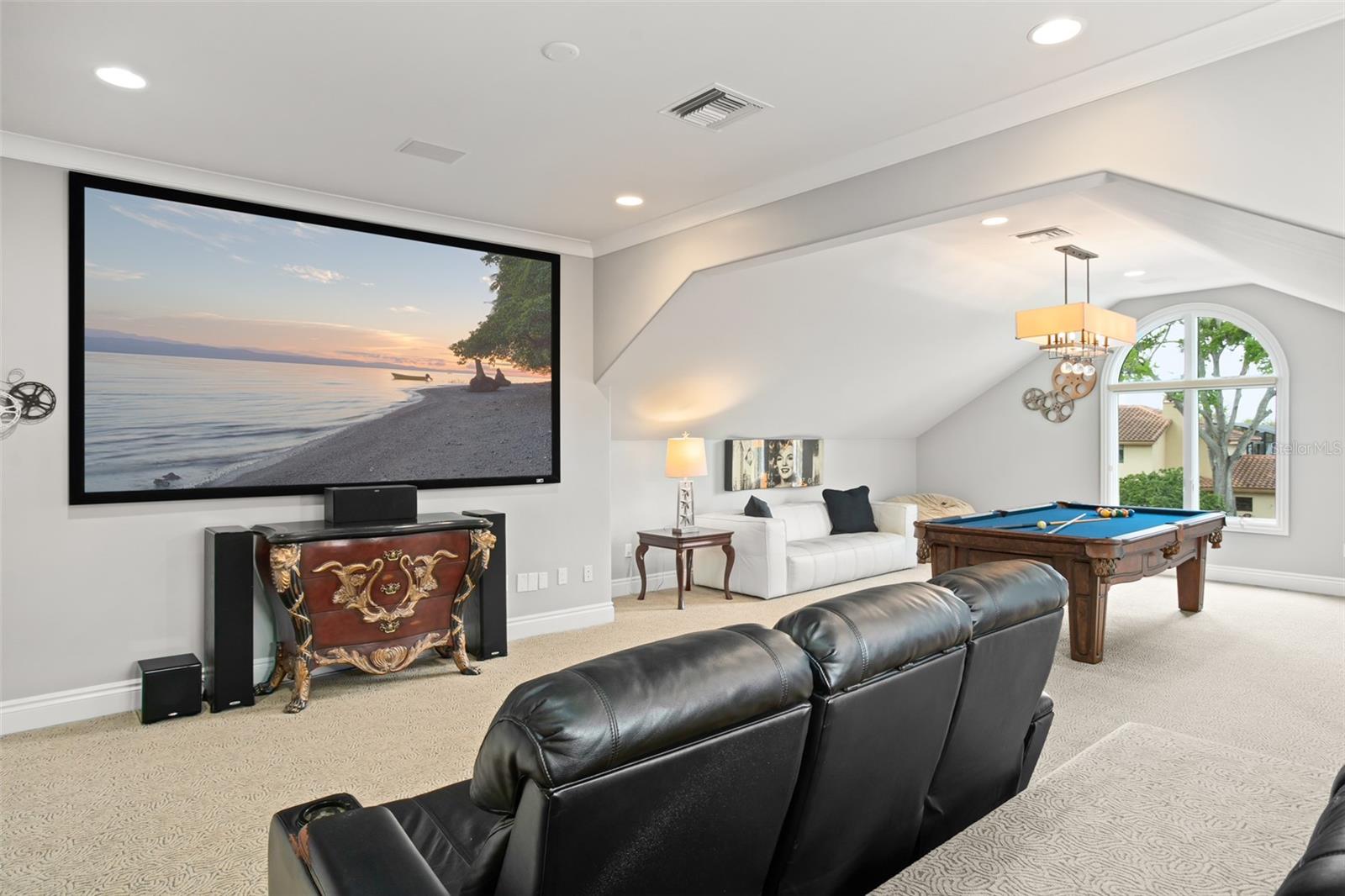 SUNSET BAY - Residential
