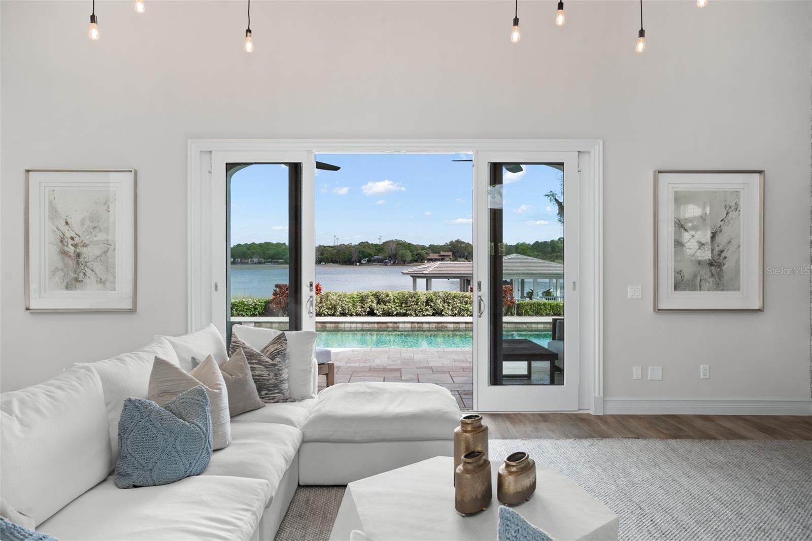 SUNSET BAY - Residential