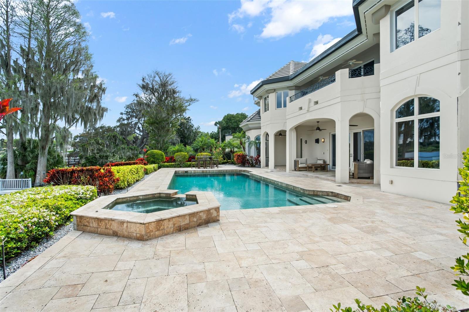SUNSET BAY - Residential