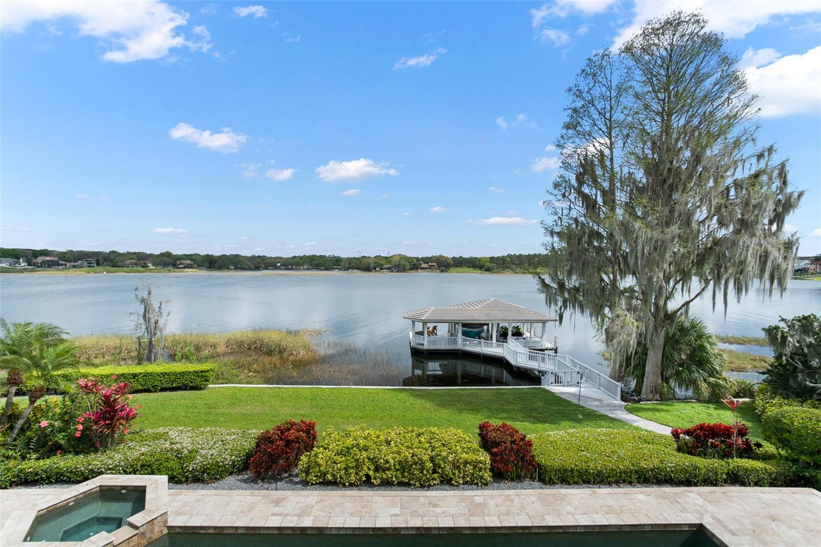 SUNSET BAY - Residential