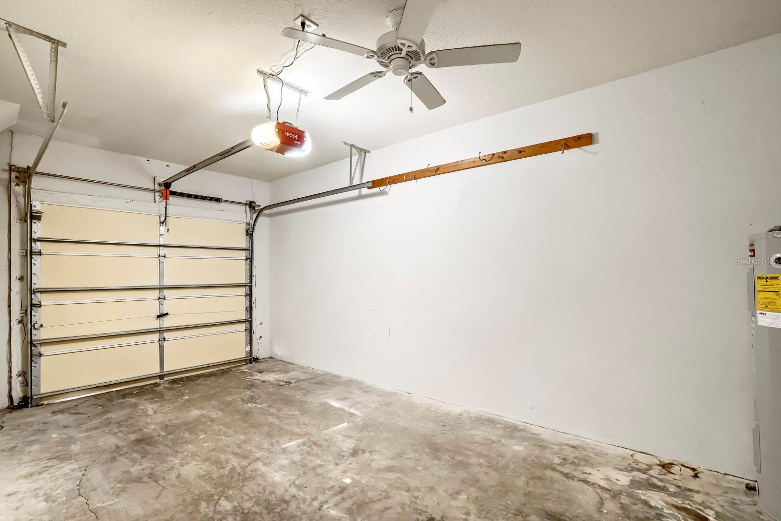 MEADOW POINTE PRCL 16 UNIT 3B - Residential