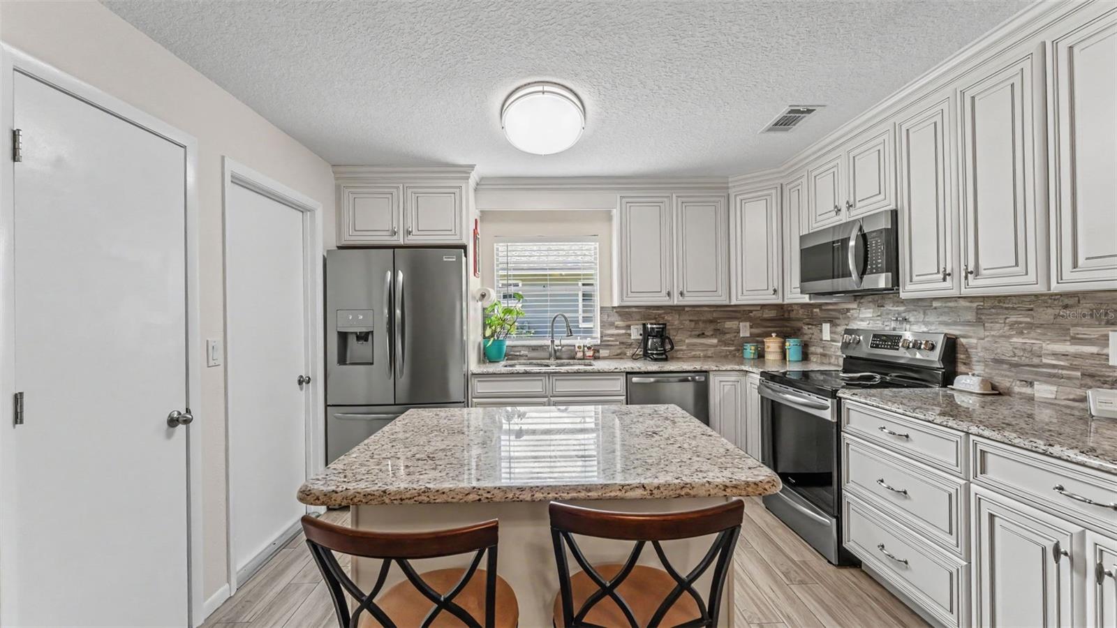 HIGH VIEW HEIGHTS - Residential